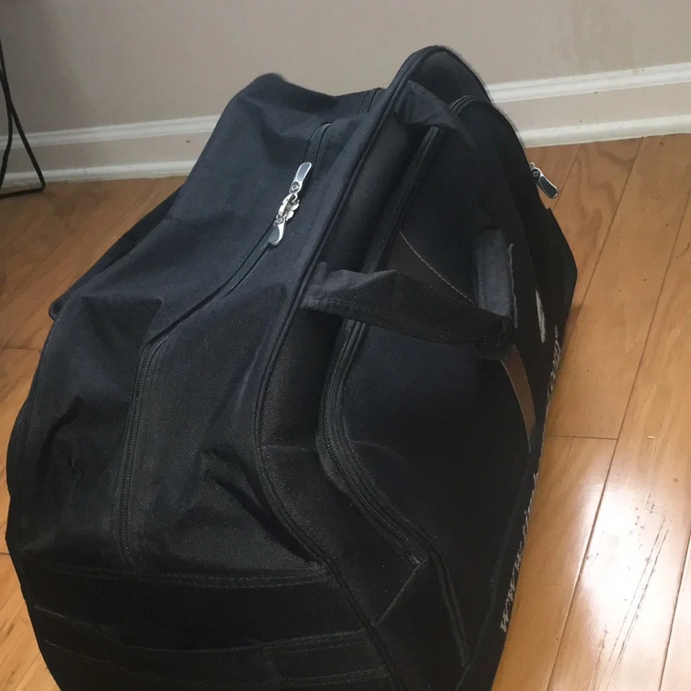 Smaller Sized Luggage Bag (22 inch)